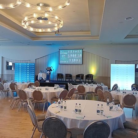 Longcourt House Hotel Newcastle West Ngoại thất bức ảnh