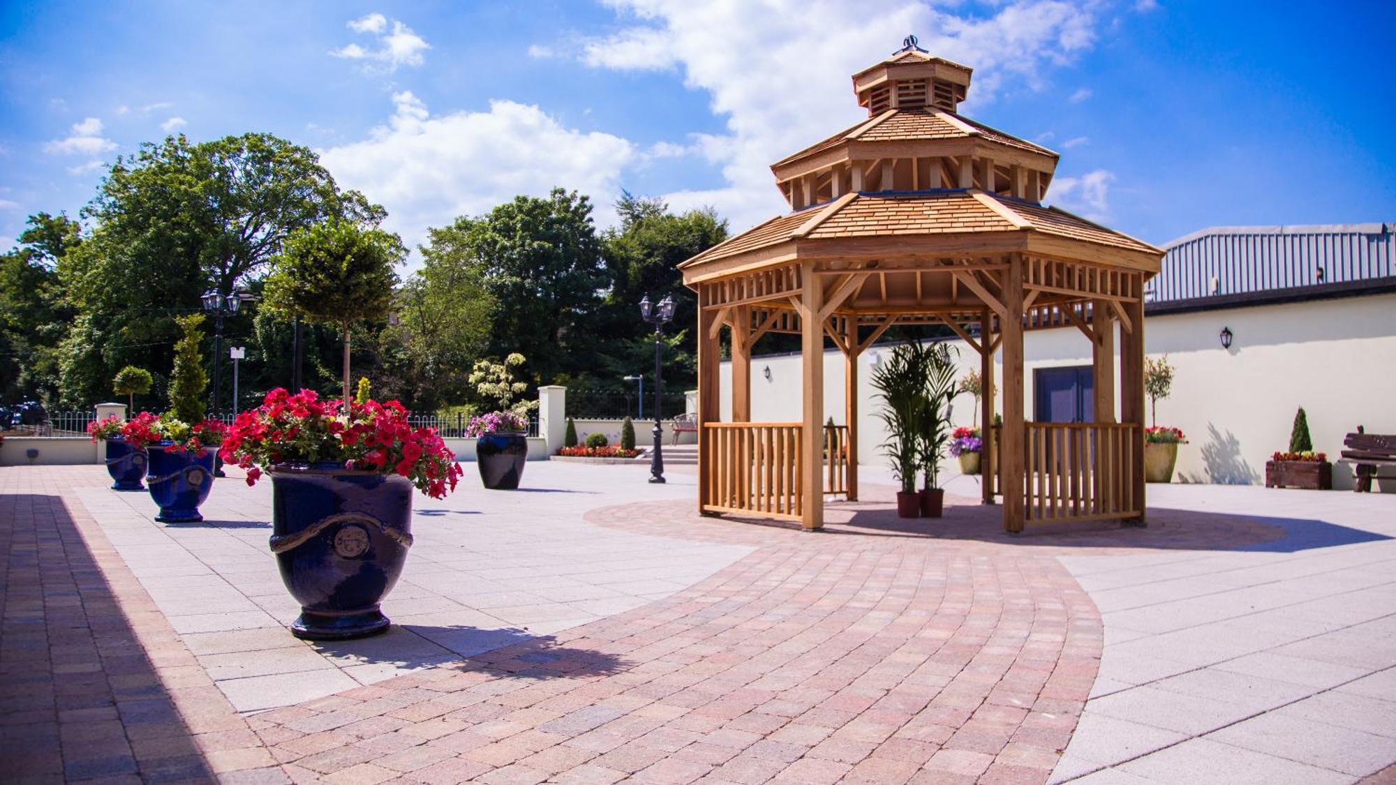Longcourt House Hotel Newcastle West Ngoại thất bức ảnh